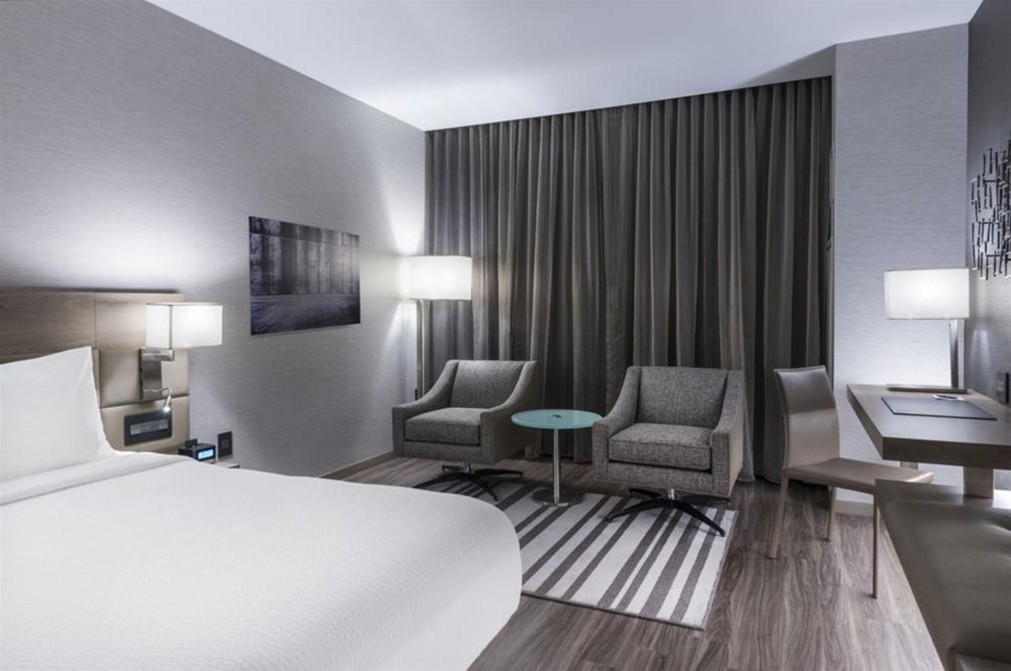 Ac Hotel By Marriott Boston North Медфорд Экстерьер фото